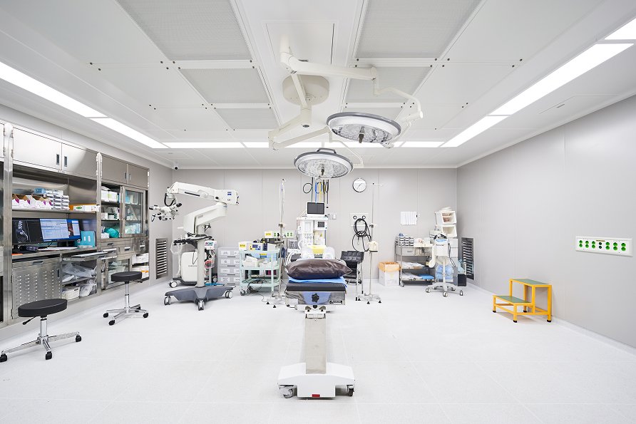 Clean-room operating theatre